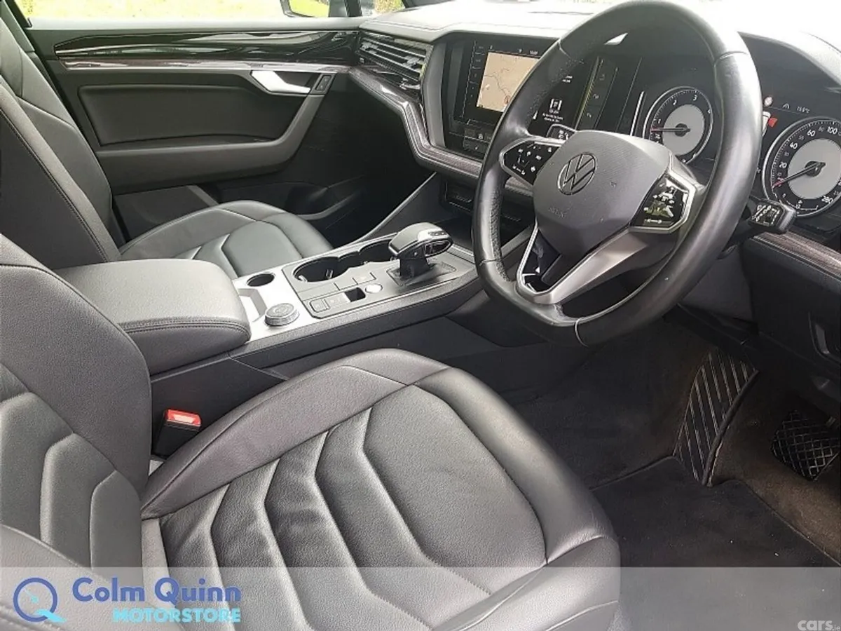 Volkswagen Touareg SUV, Diesel, 2023, Grey