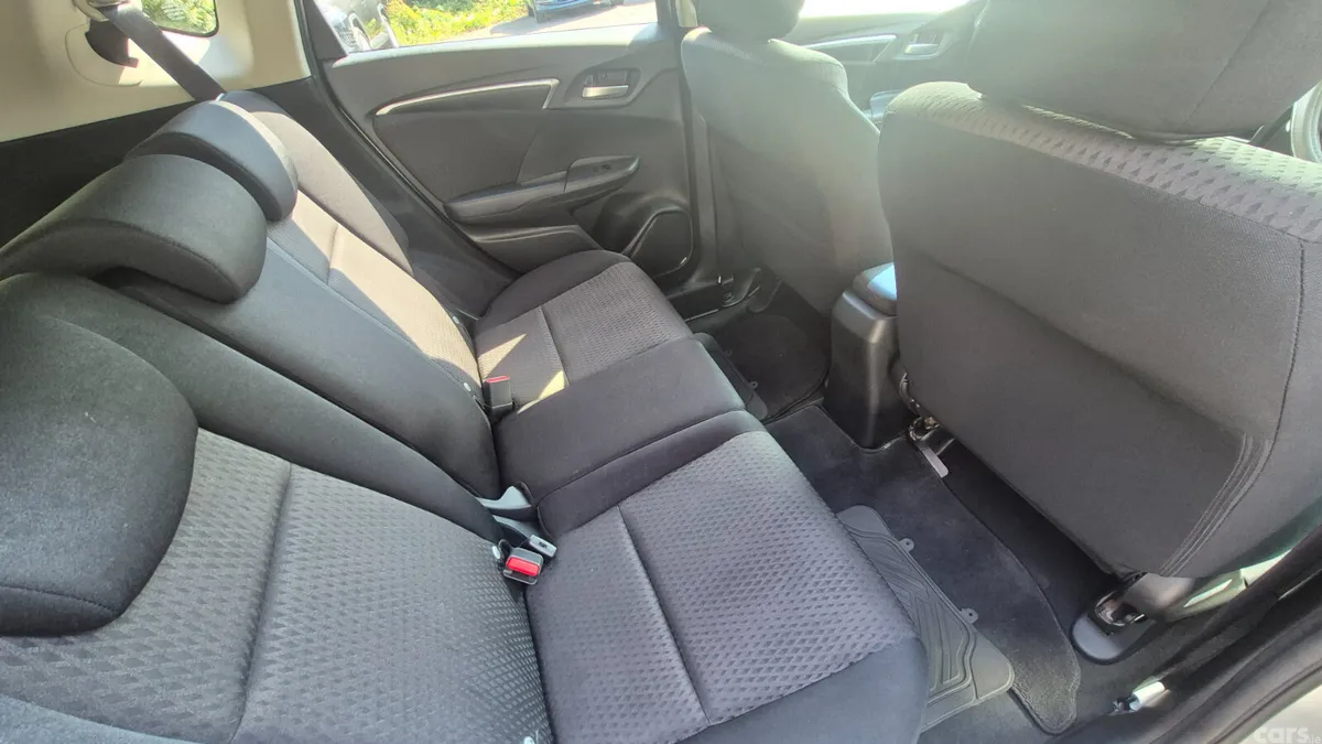 Honda Fit Hatchback, Petrol Hybrid, 2019, Silver