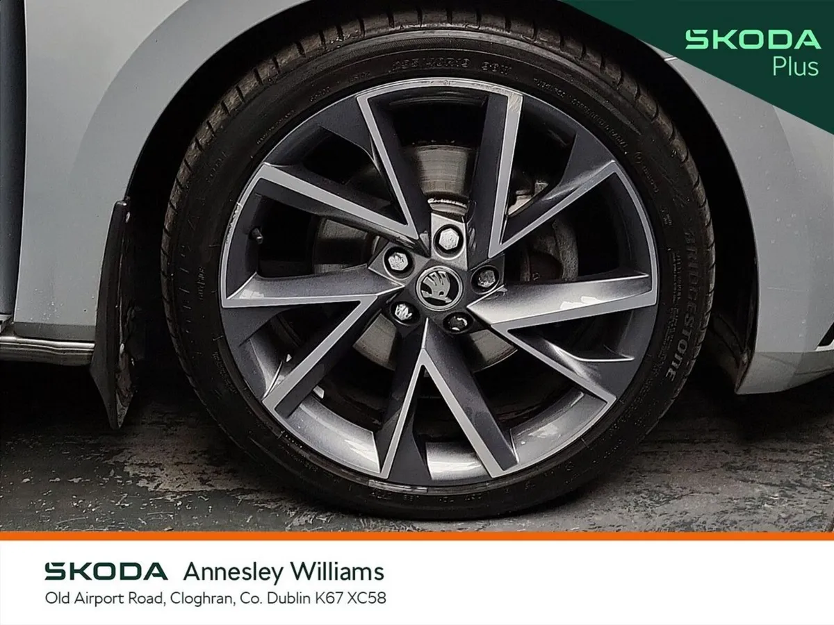 Skoda Superb Saloon, Diesel, 2024, Grey