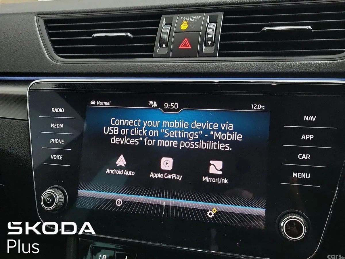 Skoda Superb Saloon, Diesel, 2024, Grey