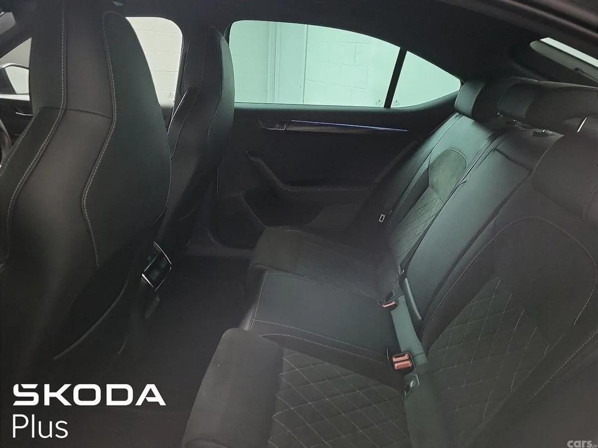 Skoda Superb Saloon, Diesel, 2024, Grey