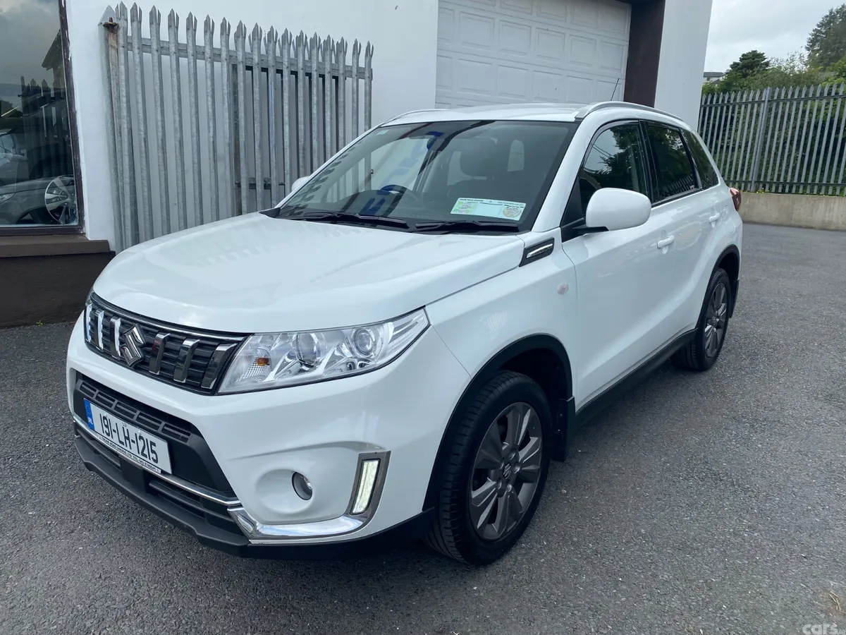 Suzuki Vitara SUV, Petrol, 2019, White