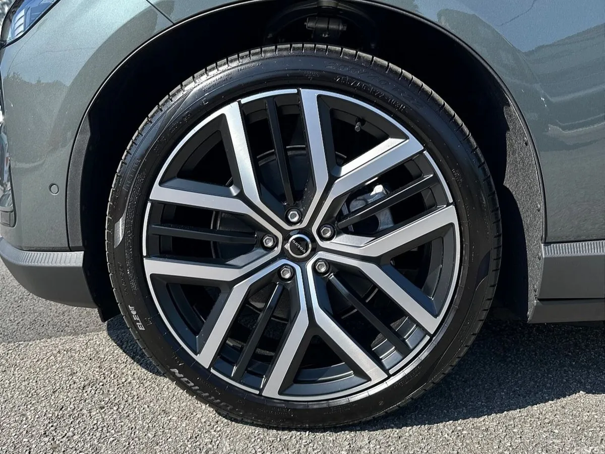 Volvo EX60 SUV, Electric, 2026, Green