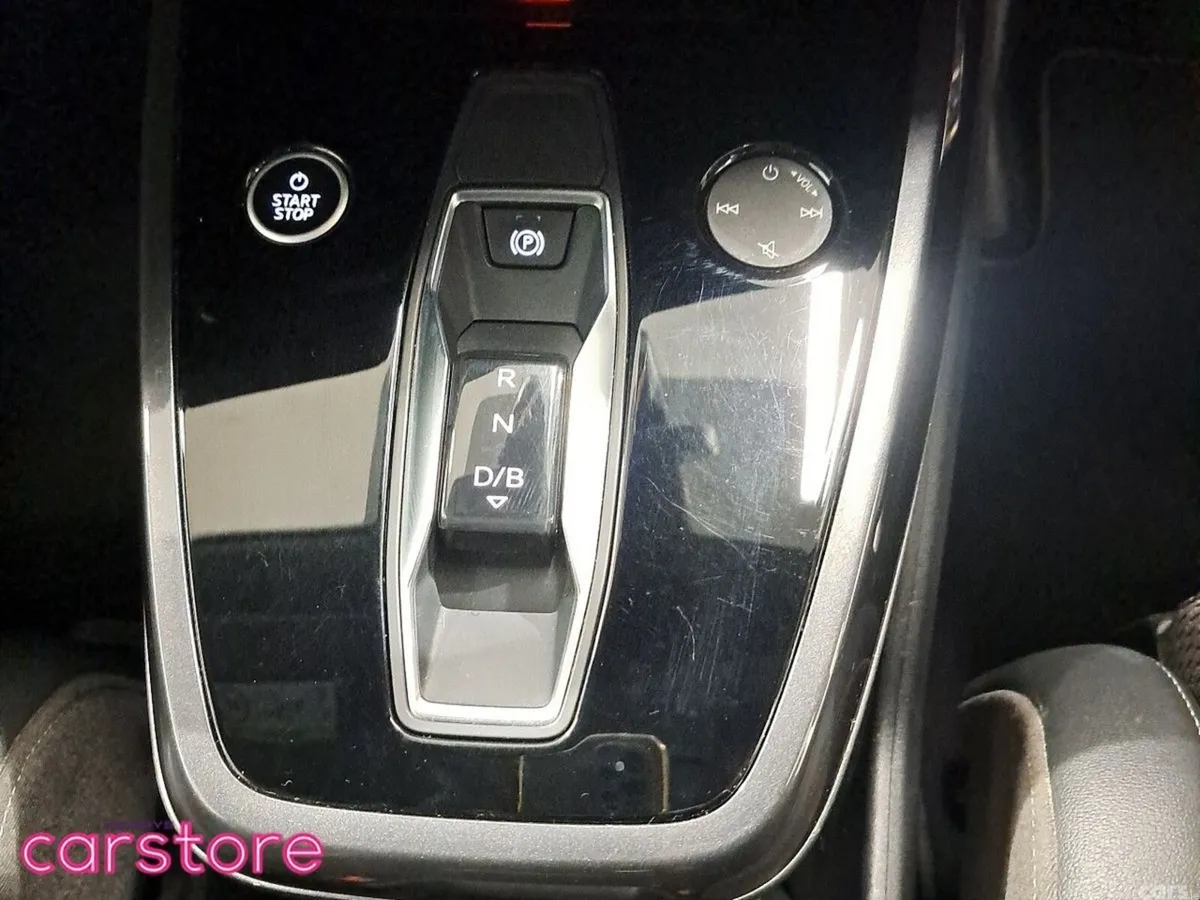 Audi Q4 e-tron SUV, Electric, 2021, Blue