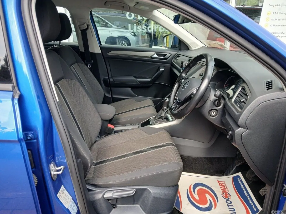 Volkswagen T-Roc SUV, Diesel, 2021, Blue