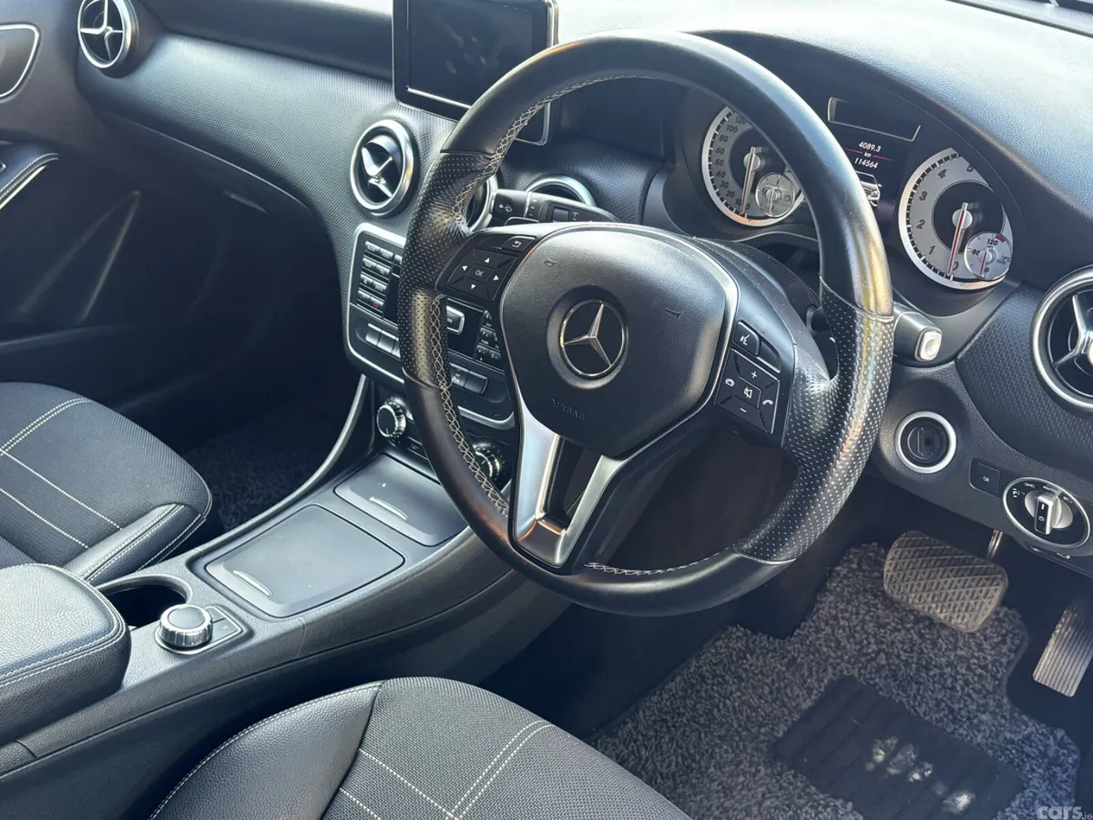 Mercedes-Benz A-Class Hatchback, Petrol, 2014, Silver