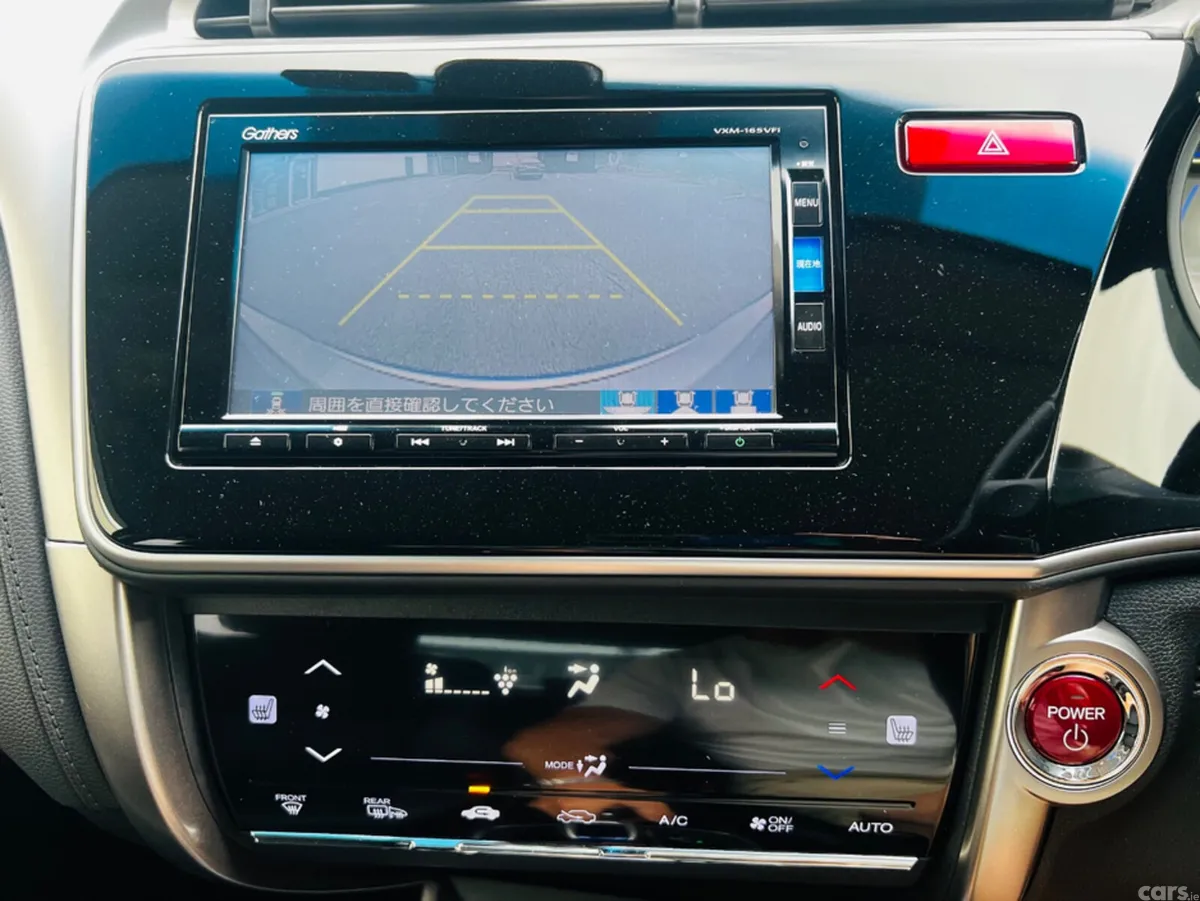 Honda Grace Saloon, Petrol Hybrid, 2016, Silver