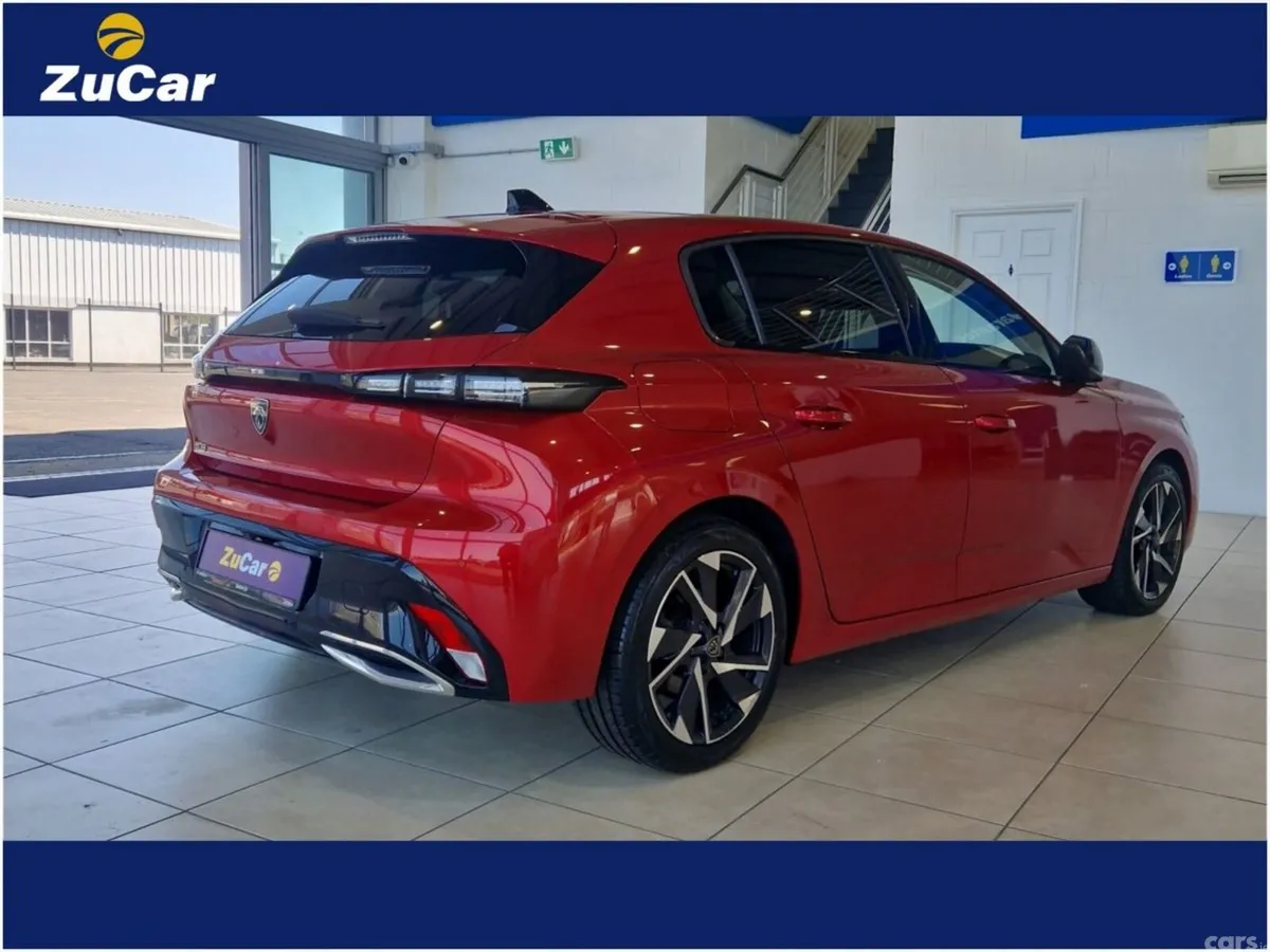 Peugeot 308 Hatchback, Diesel, 2023, Red