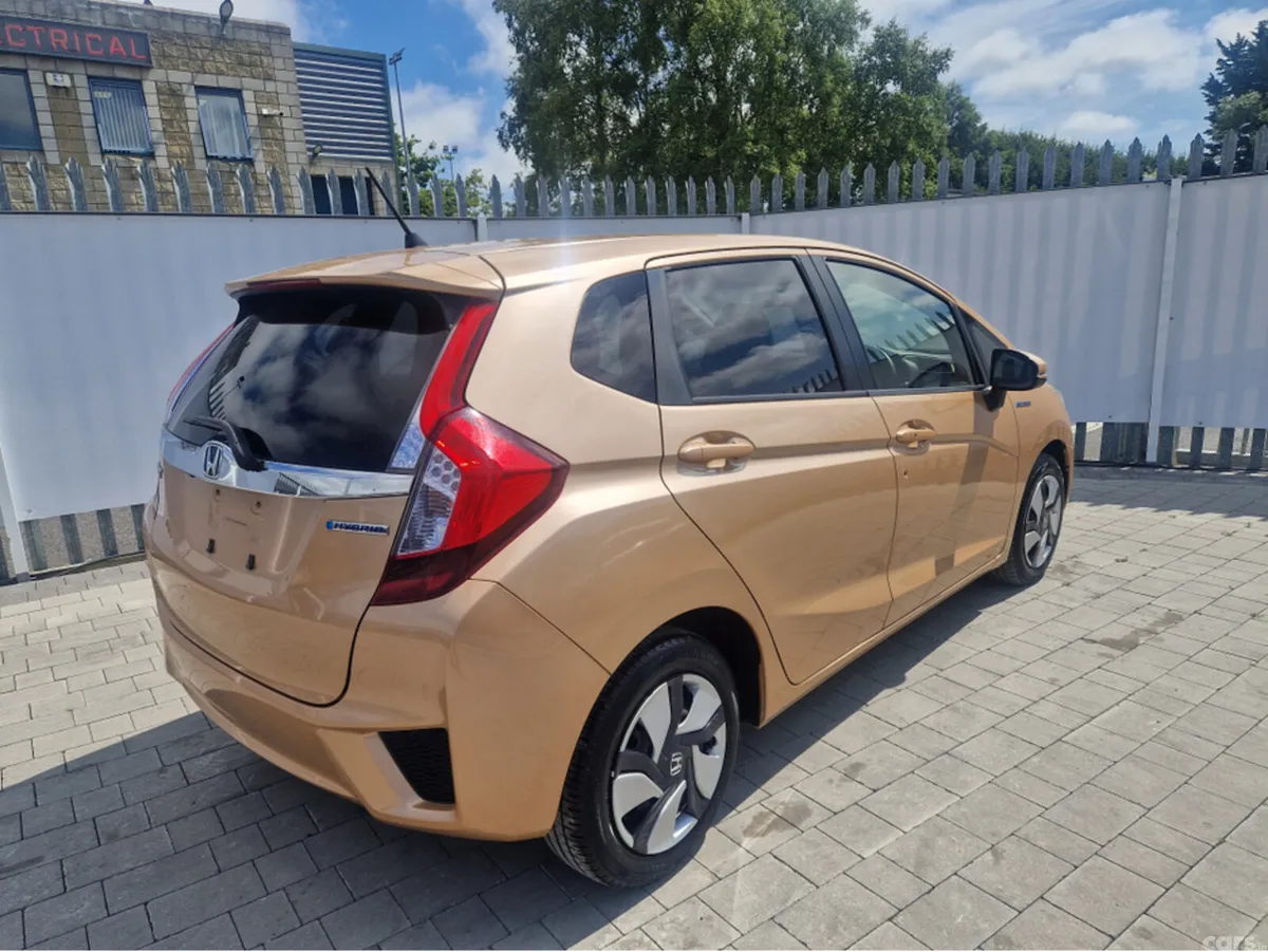 Honda Fit Hatchback, Petrol Hybrid, 2013, Gold