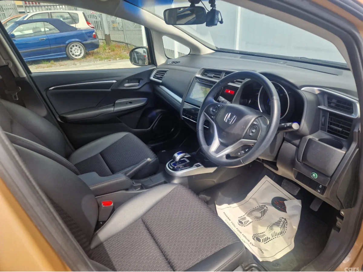 Honda Fit Hatchback, Petrol Hybrid, 2013, Gold