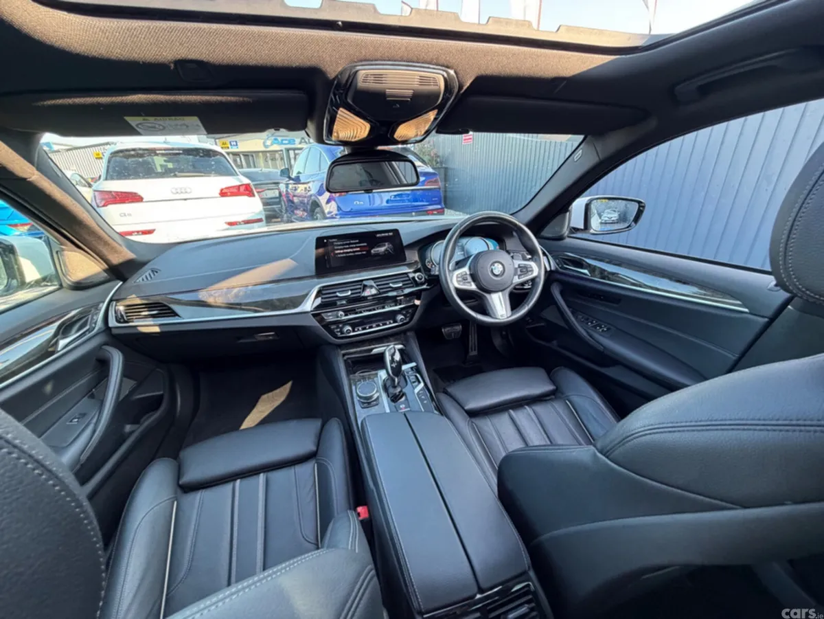 BMW 5-Series Saloon, Petrol Plug-in Hybrid, 2018, White