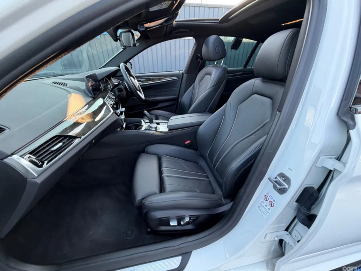 BMW 5-Series Saloon, Petrol Plug-in Hybrid, 2018, White