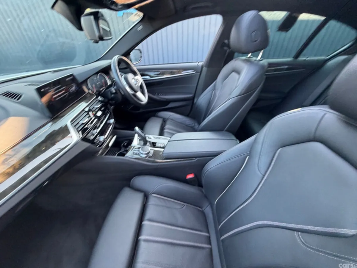 BMW 5-Series Saloon, Petrol Plug-in Hybrid, 2018, White