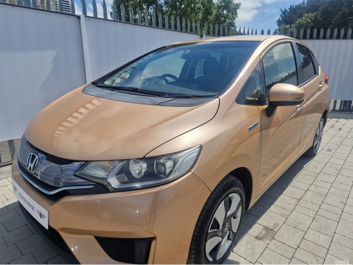 Honda Fit Hatchback, Petrol Hybrid, 2013, Gold