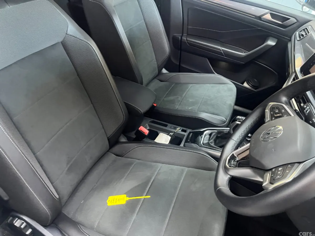 Volkswagen T-Roc SUV, Diesel, 2024, White