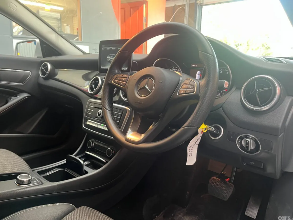 Mercedes-Benz CLA Saloon, Petrol, 2017, Silver