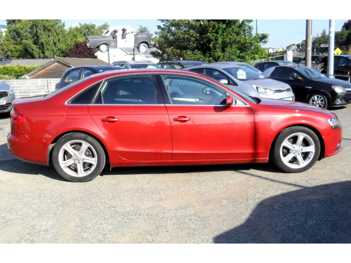 Audi A4 Saloon, Diesel, 2012, Red