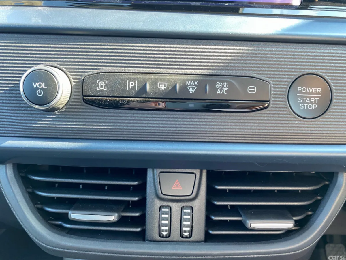 Ford Transit Courier Van, Diesel, 2026, Blue