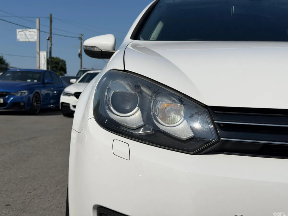 Volkswagen Golf Hatchback, Petrol, 2012, White