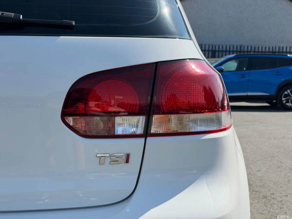 Volkswagen Golf Hatchback, Petrol, 2012, White