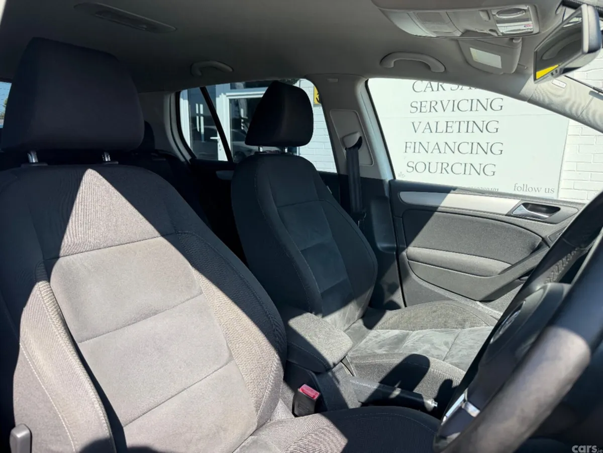 Volkswagen Golf Hatchback, Petrol, 2012, White