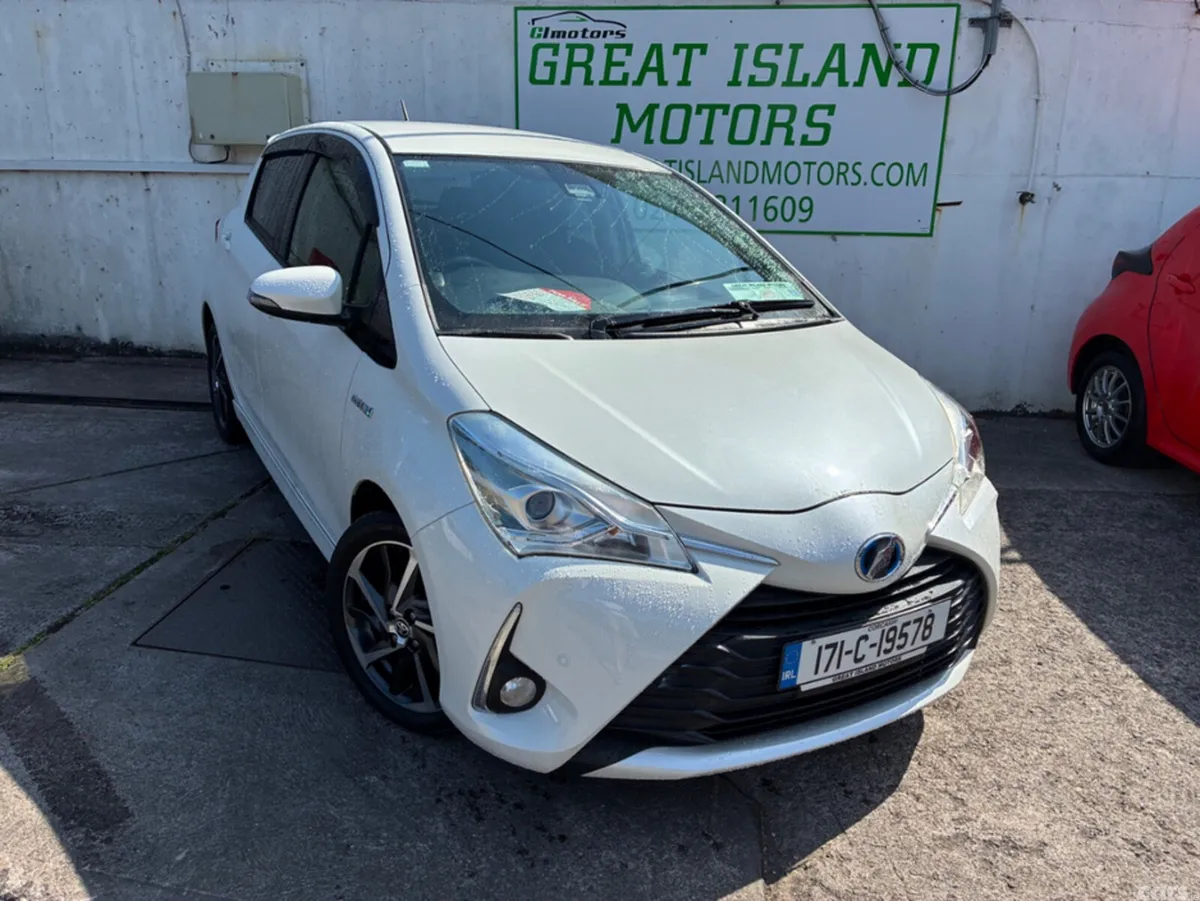 Toyota Vitz Hatchback, Petrol Hybrid, 2017, White