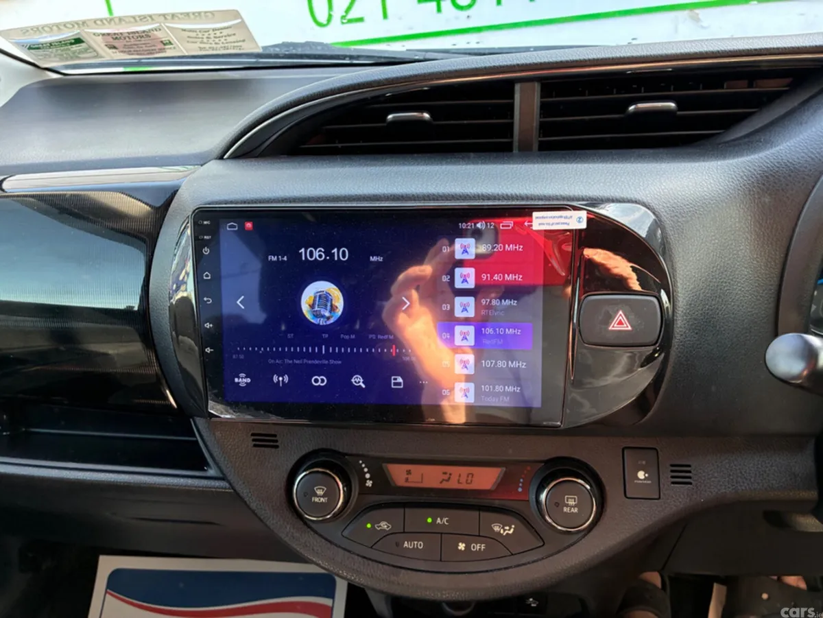 Toyota Vitz Hatchback, Petrol Hybrid, 2017, Blue