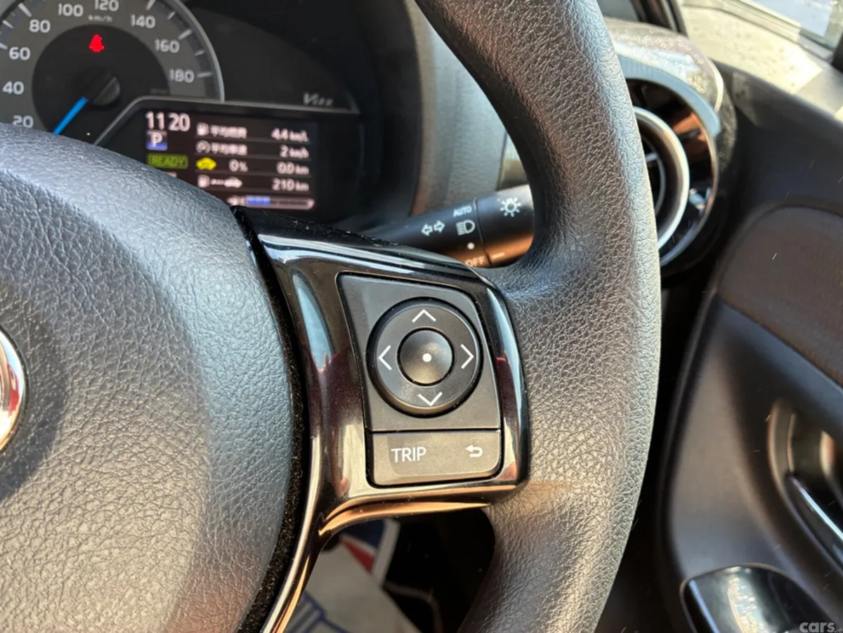 Toyota Vitz Hatchback, Petrol Hybrid, 2018, Blue