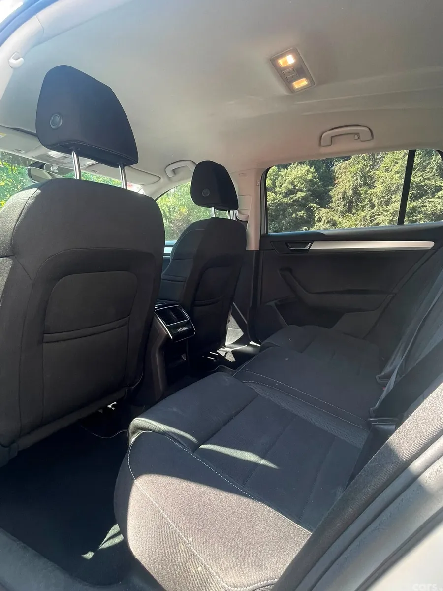 Skoda Superb Estate, Diesel, 2017, Silver