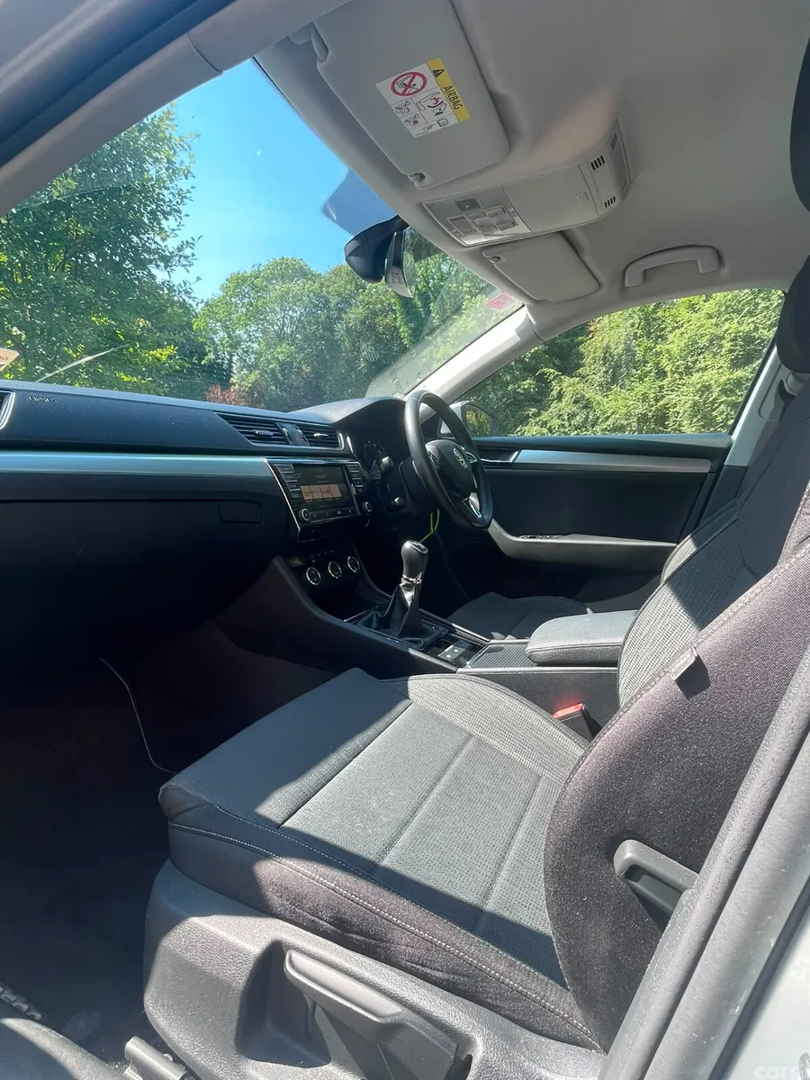 Skoda Superb Estate, Diesel, 2017, Silver