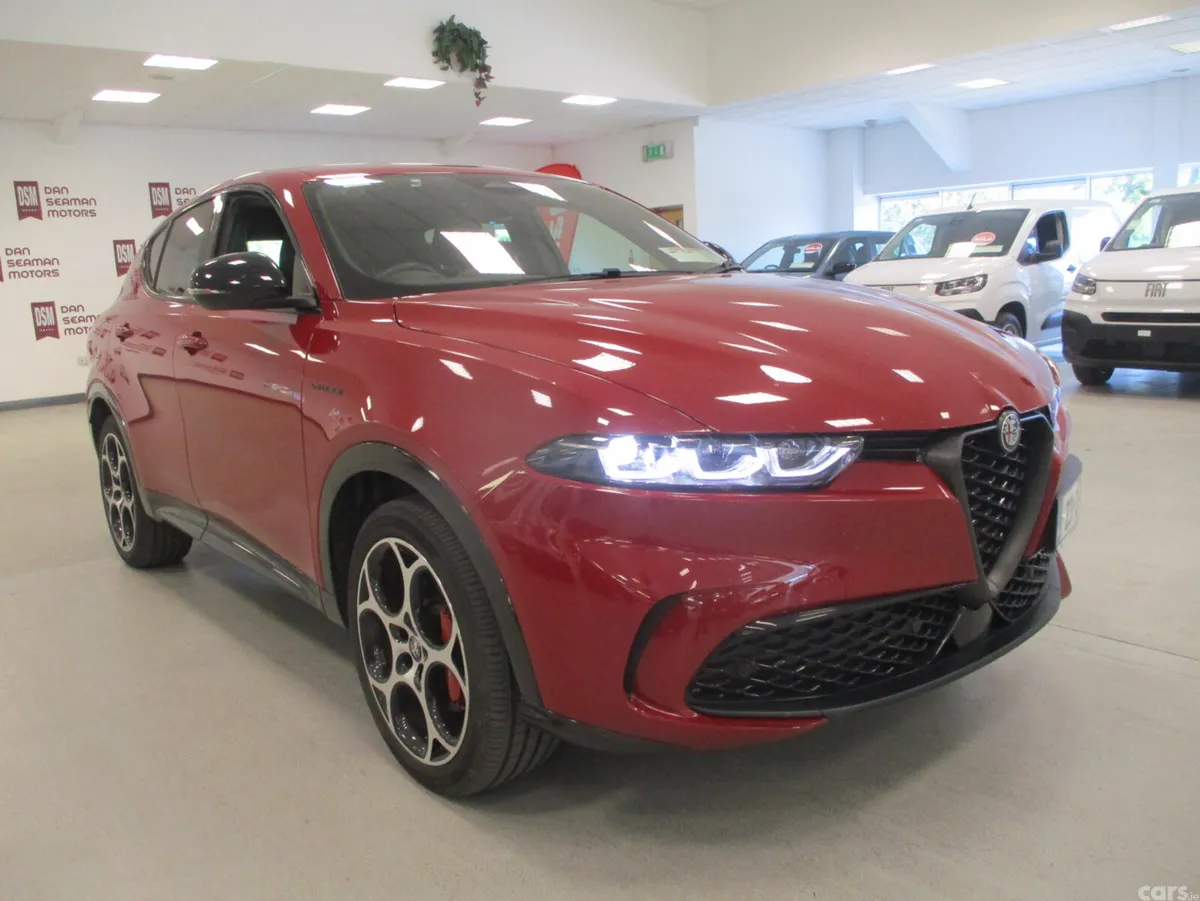 Alfa Romeo Tonale SUV, Petrol Plug-in Hybrid, 2023, Red