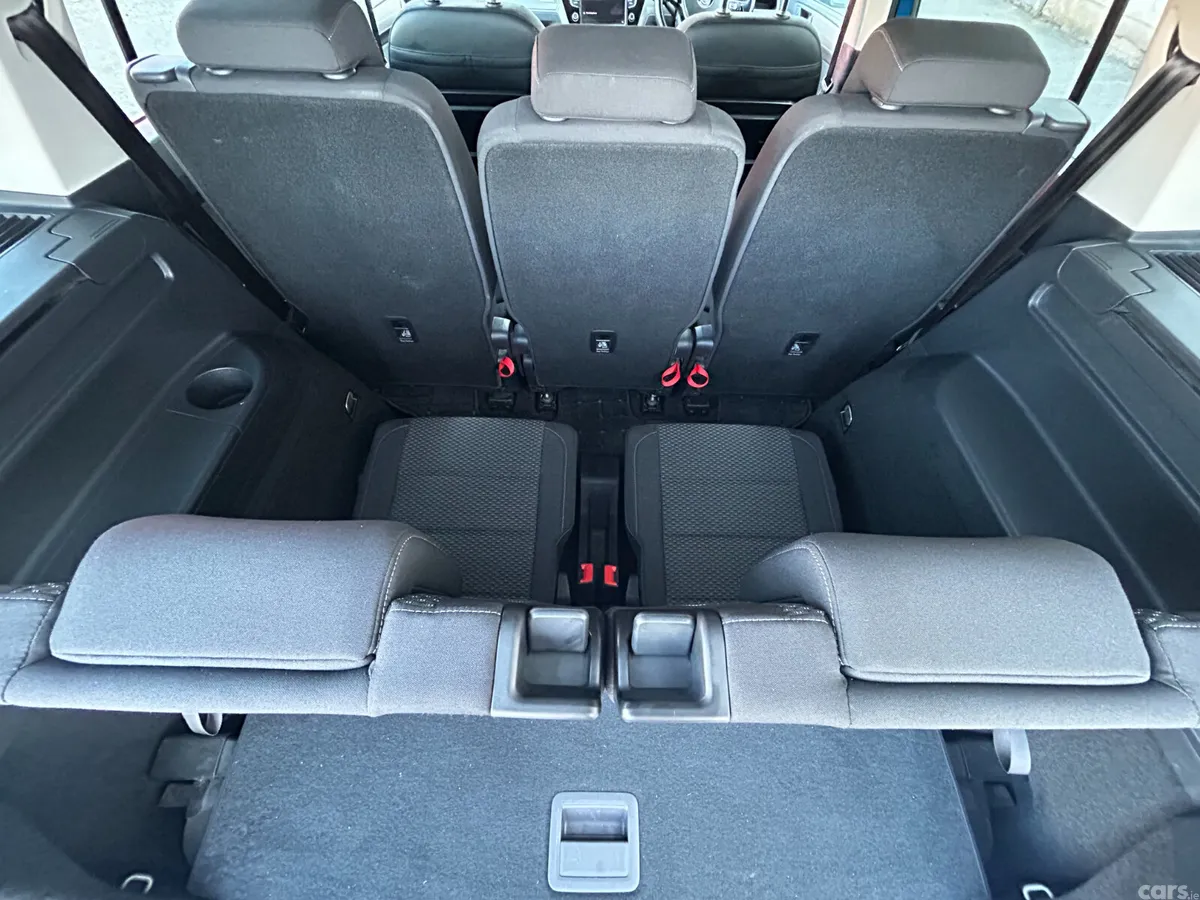 Volkswagen Touran MPV, Petrol, 2016, Blue