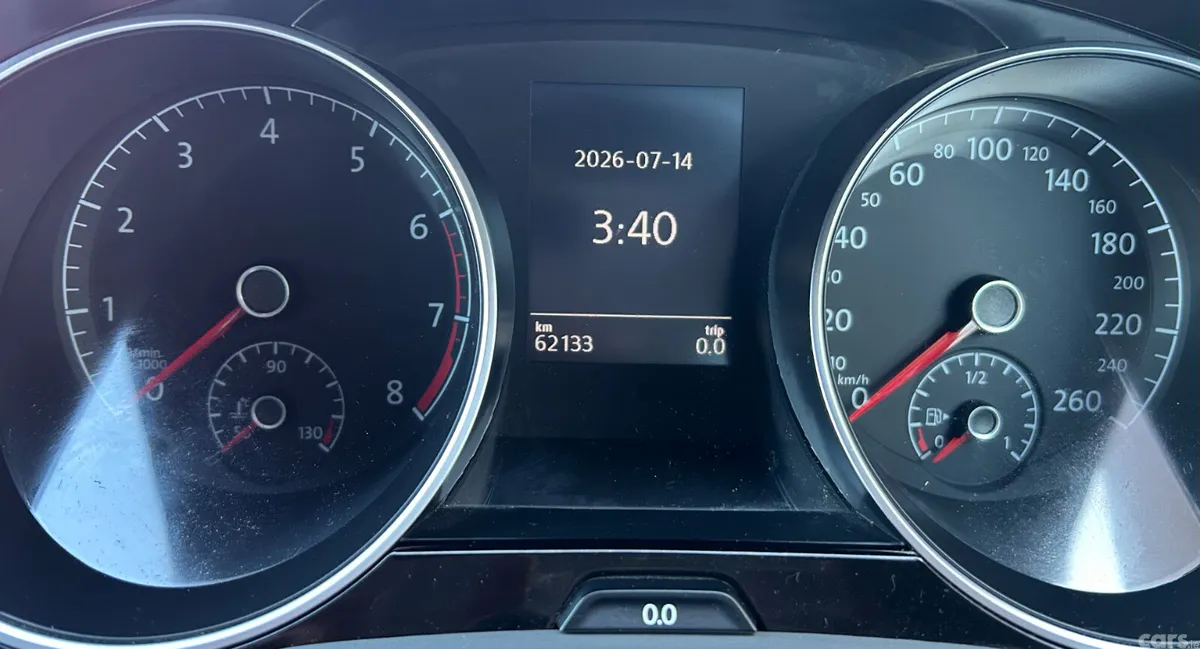 Volkswagen Touran MPV, Petrol, 2016, Blue