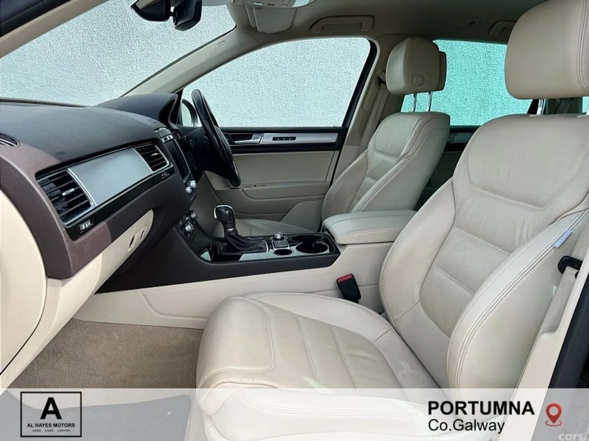 Volkswagen Touareg SUV, Diesel, 2018, Black