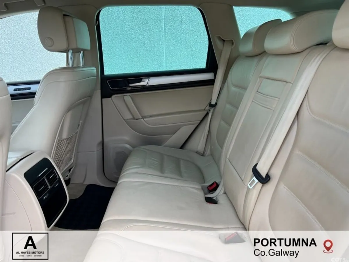 Volkswagen Touareg SUV, Diesel, 2018, Black