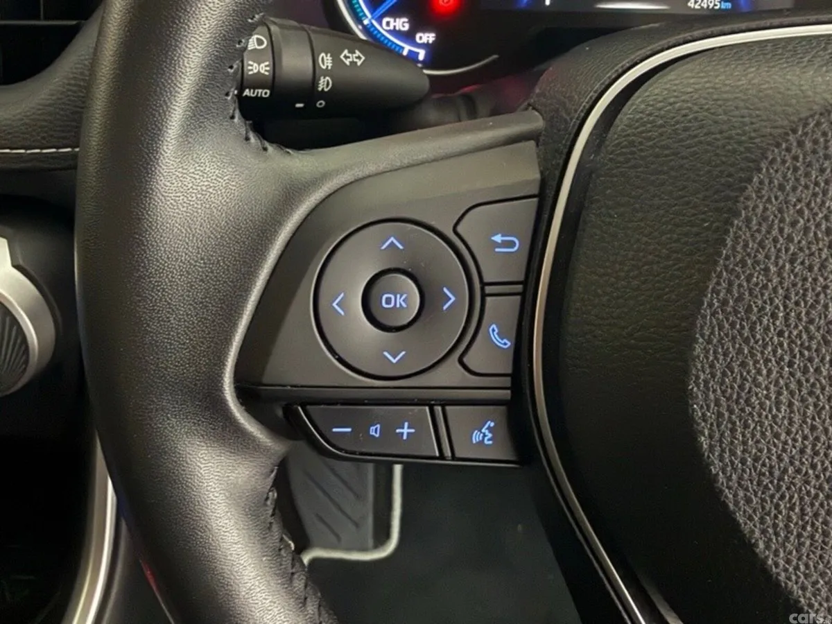 Toyota RAV4 SUV, Petrol Hybrid, 2022, Red