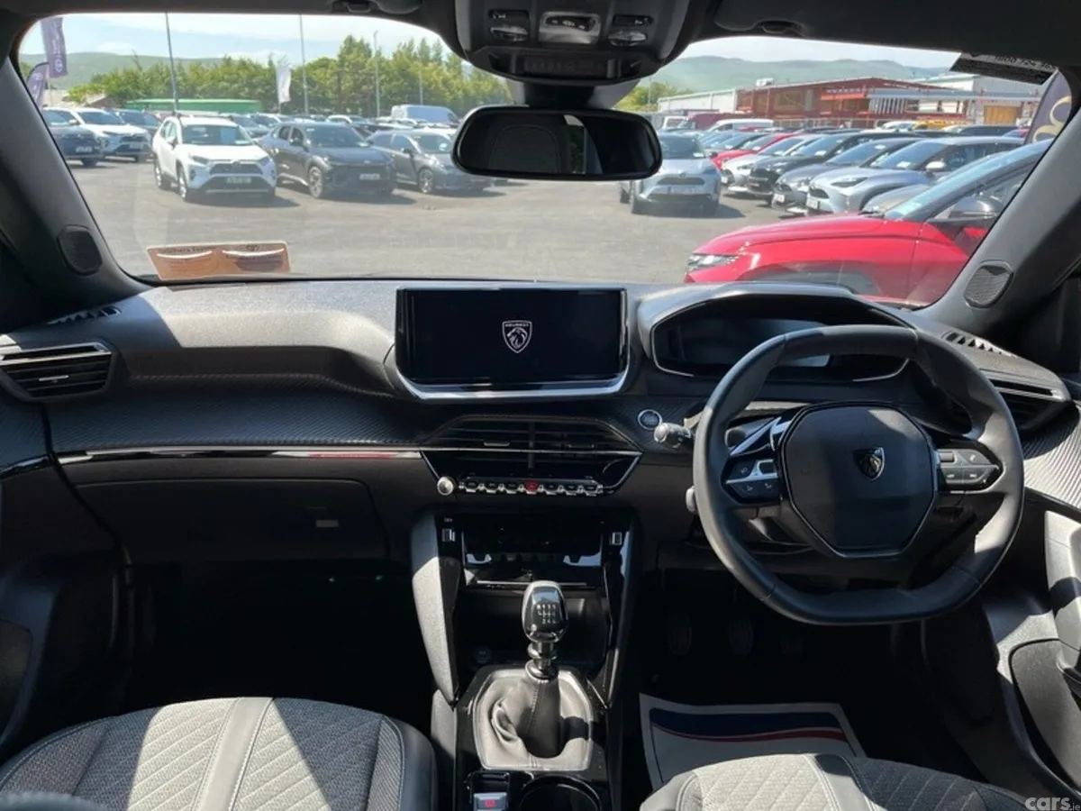 Peugeot 2008 MPV, Petrol, 2024, Grey