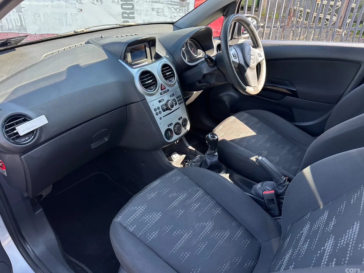 Opel Corsa Hatchback, Diesel, 2013, Silver