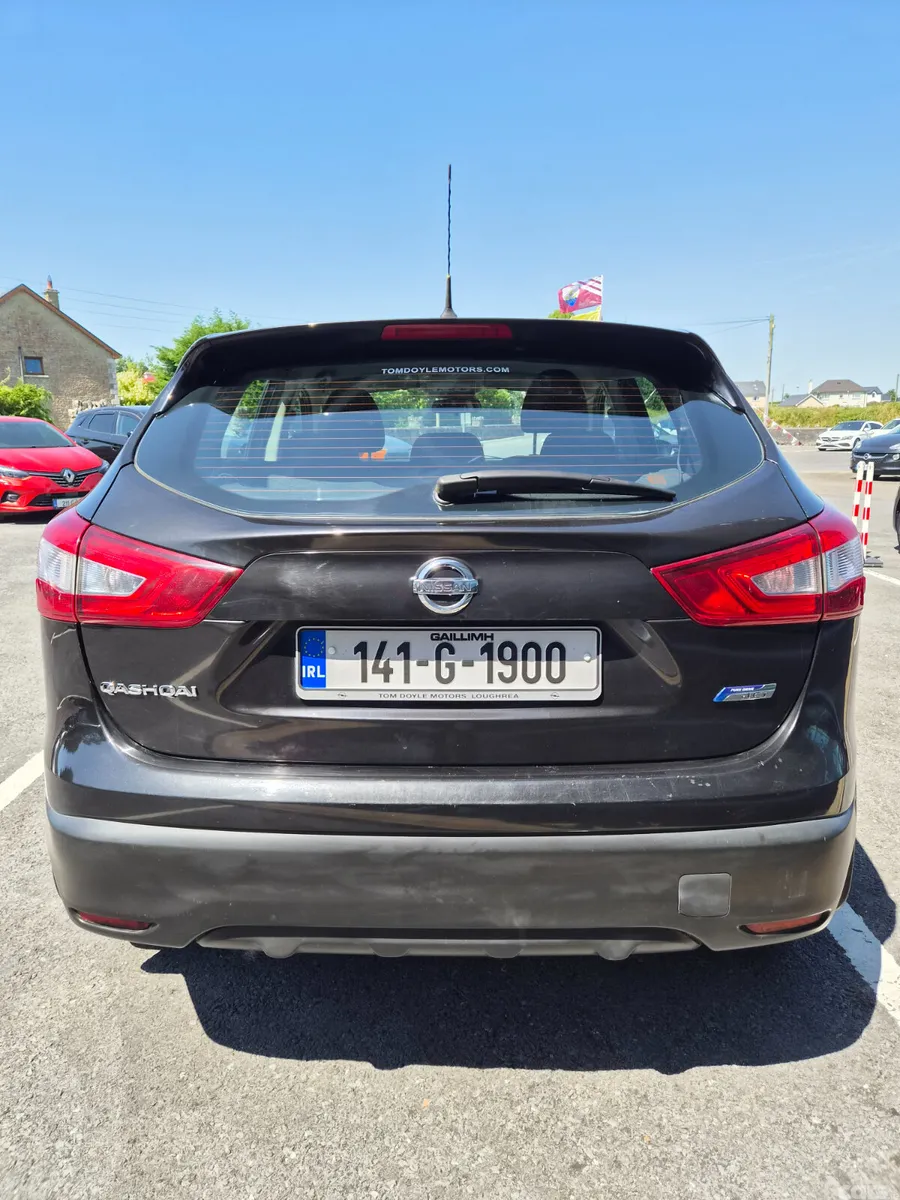 Nissan Qashqai Hatchback, Diesel, 2014, Black