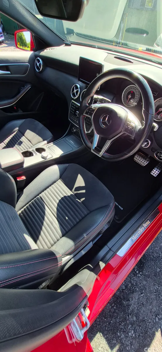 Mercedes-Benz A-Class Hatchback, Petrol, 2013, Red