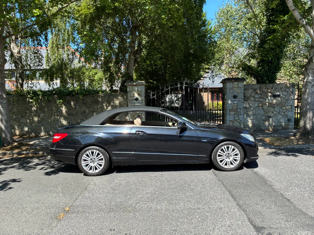 Mercedes-Benz E-Class Convertible, Diesel, 2010, Black