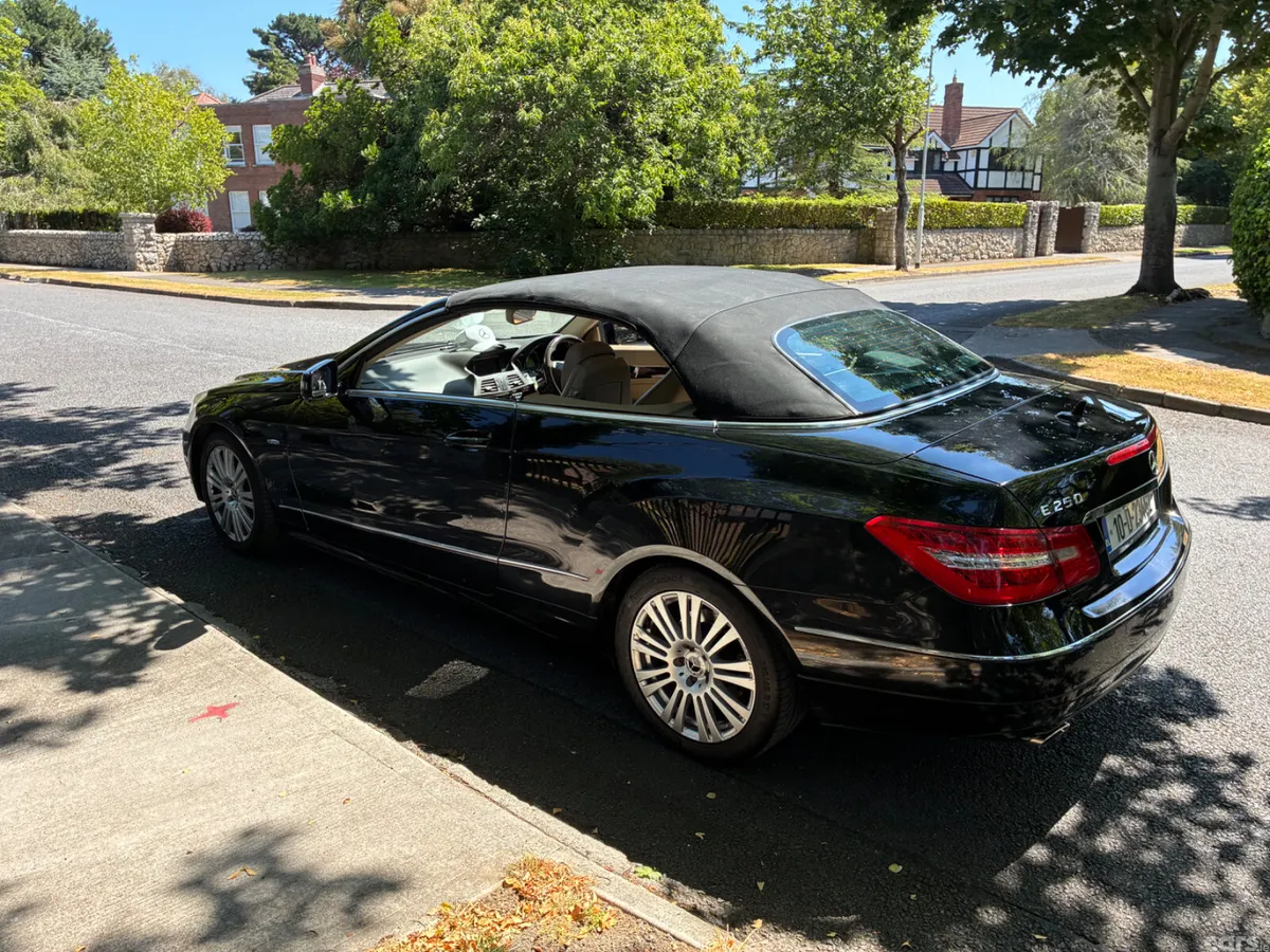 Mercedes-Benz E-Class Convertible, Diesel, 2010, Black