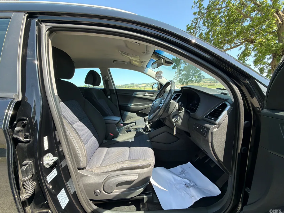 Hyundai Tucson SUV, Diesel, 2017, Black