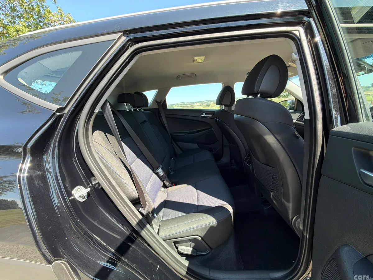 Hyundai Tucson SUV, Diesel, 2017, Black