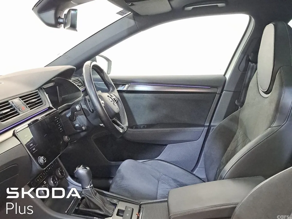 Skoda Superb Saloon, Diesel, 2023, White