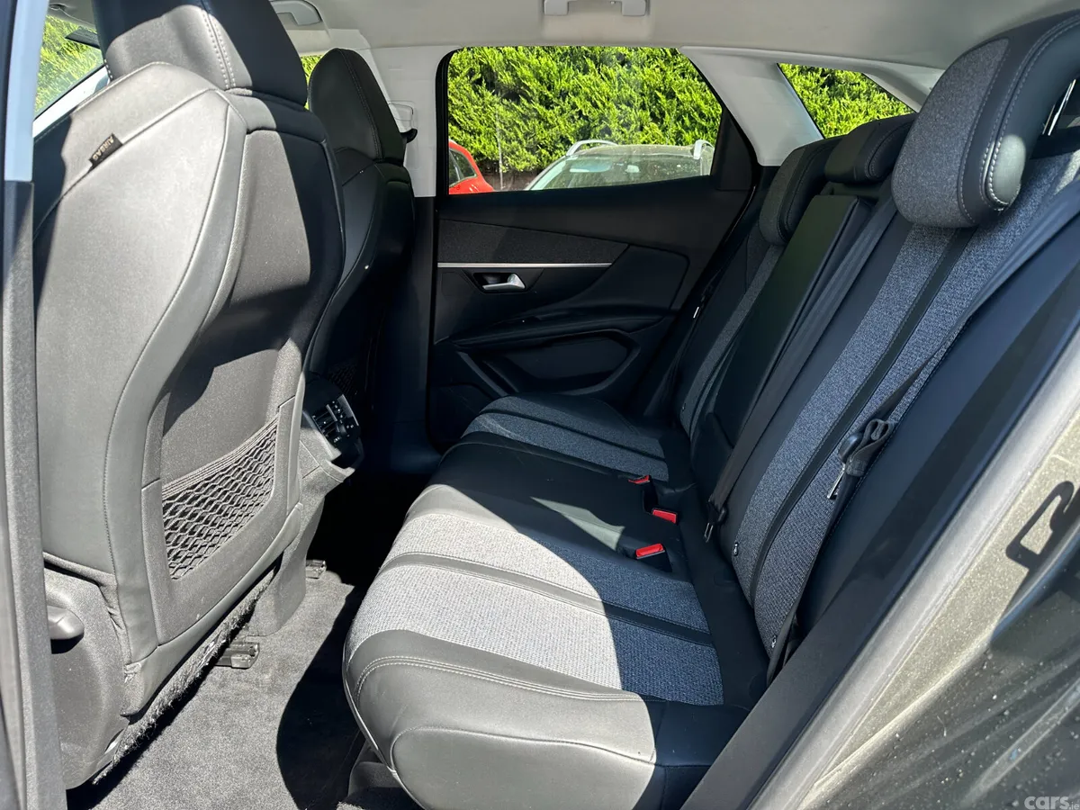 Peugeot 3008 MPV, Diesel, 2020, Grey