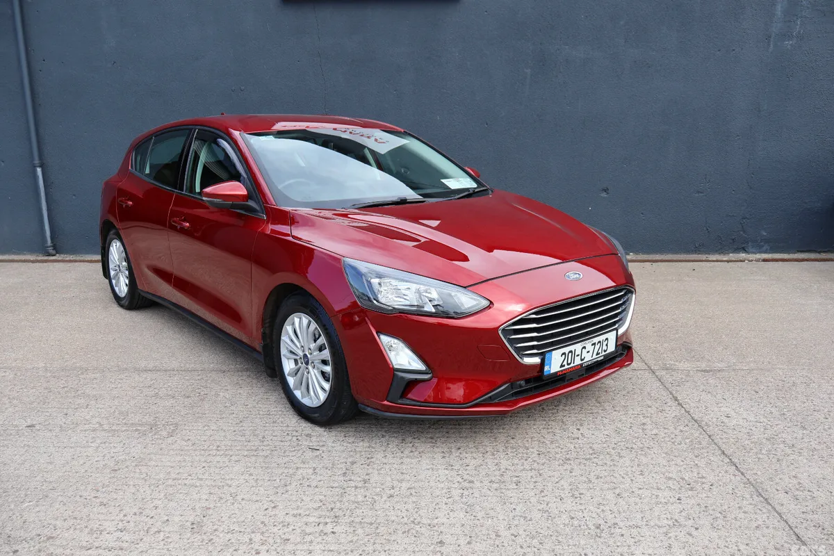 Ford Focus Hatchback, Diesel, 2020, Red