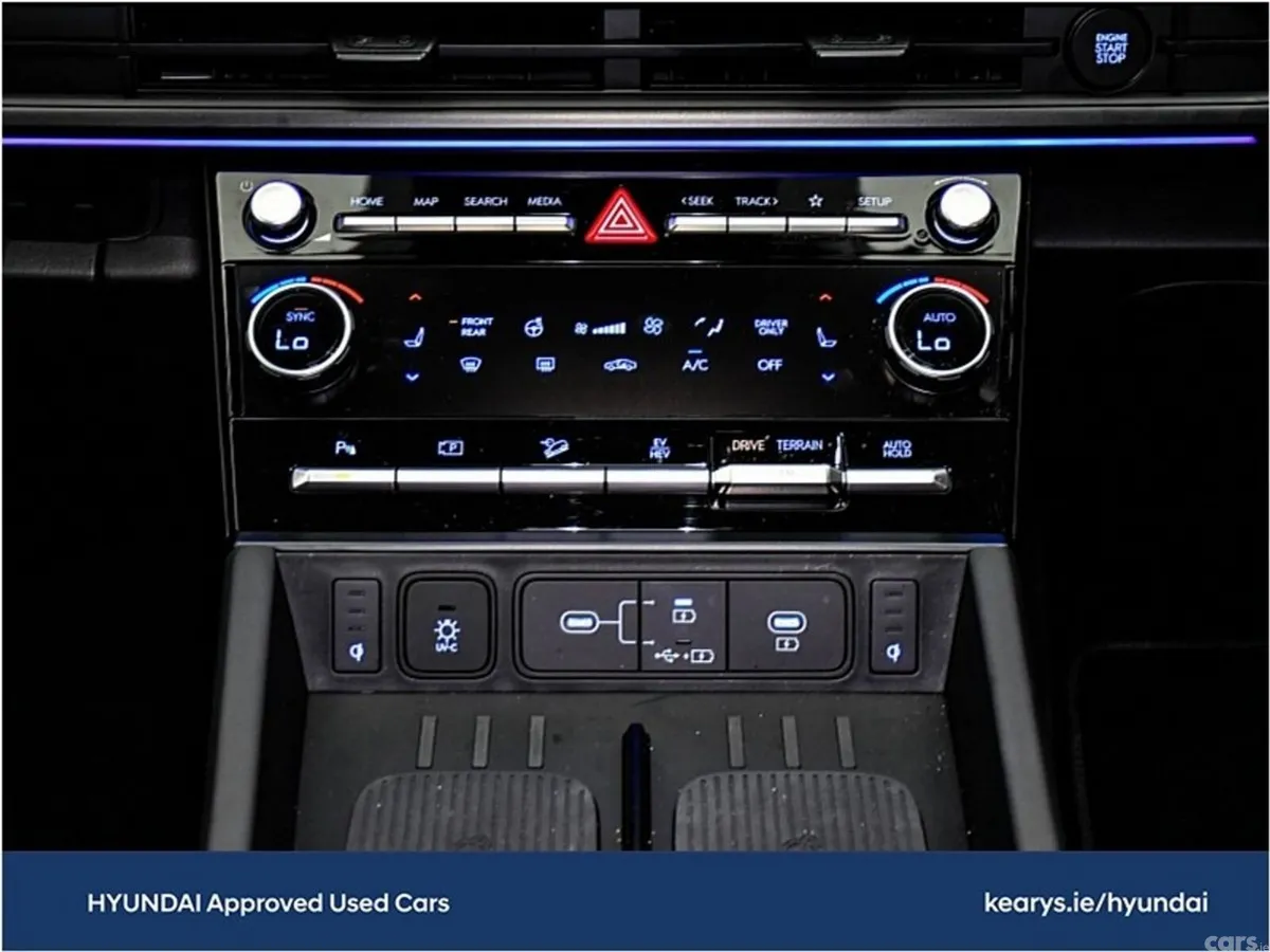 Hyundai Santa Fe SUV, Petrol Plug-in Hybrid, 2026, Blue