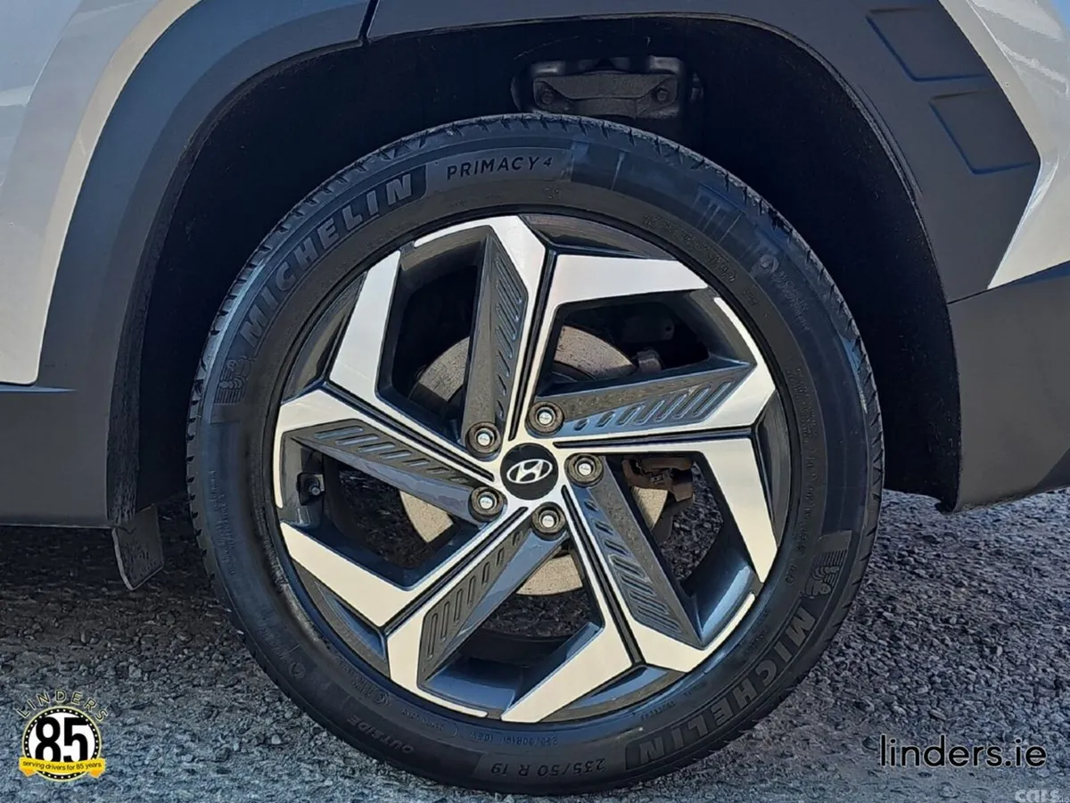 Hyundai Tucson SUV, Petrol Plug-in Hybrid, 2023, Grey