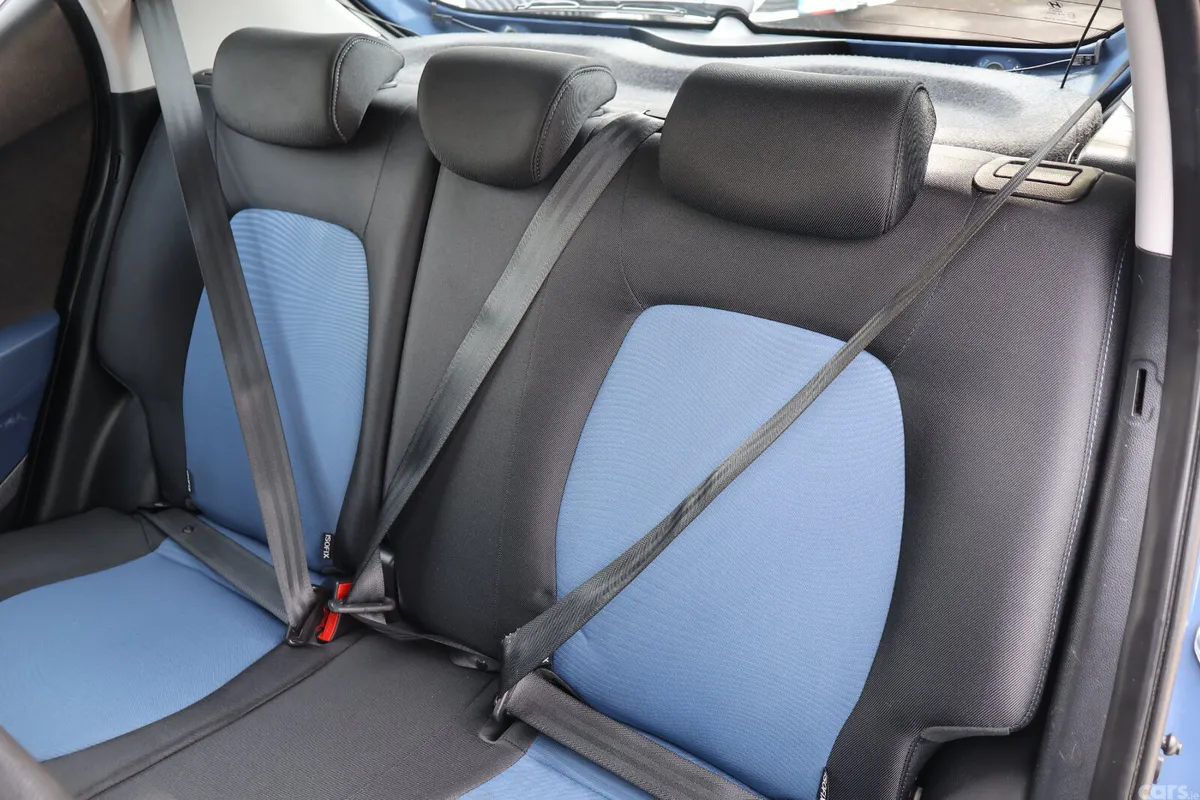 Hyundai i10 Hatchback, Petrol, 2018, Blue
